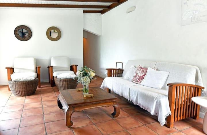 Simpson Bay Hill eco friendly caribbean cottage