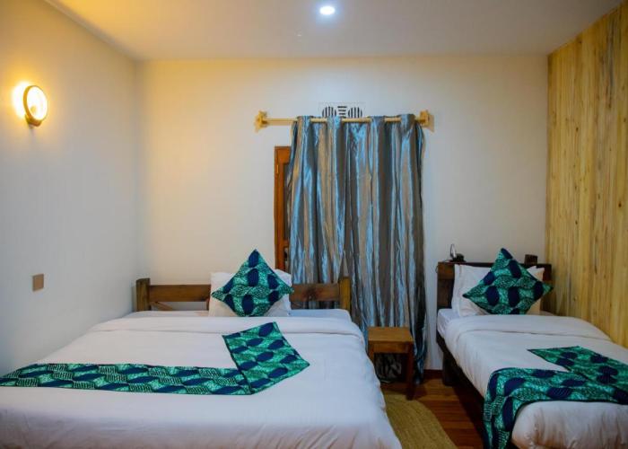 Njiapanda Tented Lodge & Safari