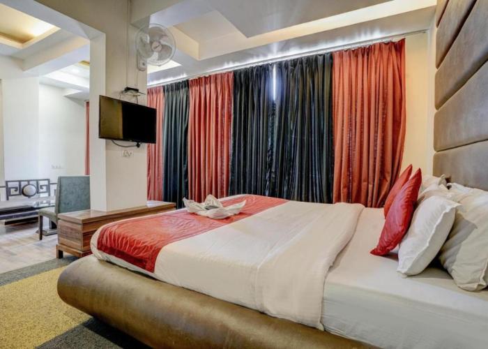 Hotel Shubham Suites