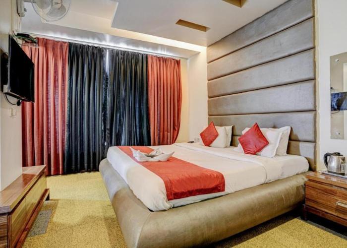 Hotel Shubham Suites