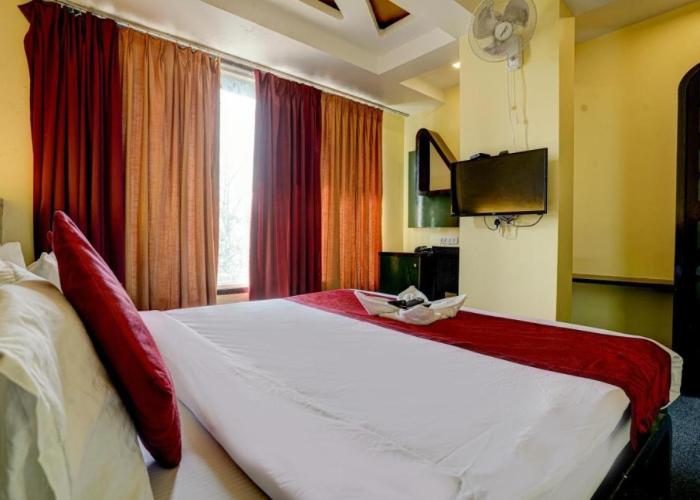Hotel Shubham Suites
