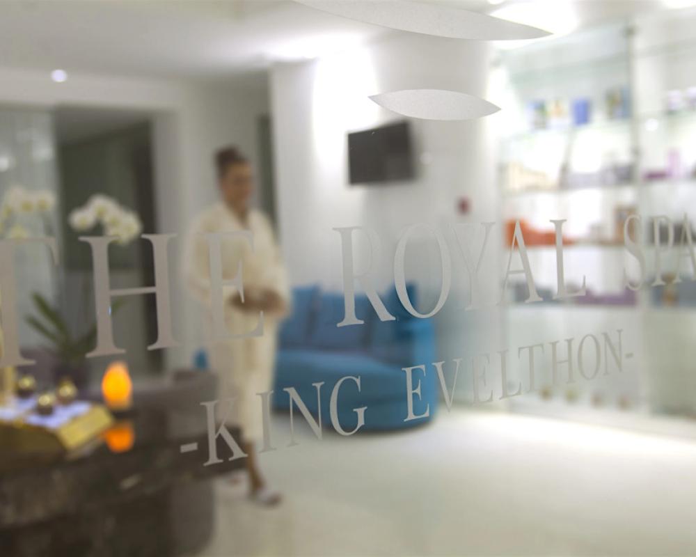 фото King Evelthon Beach Hotel & Resort