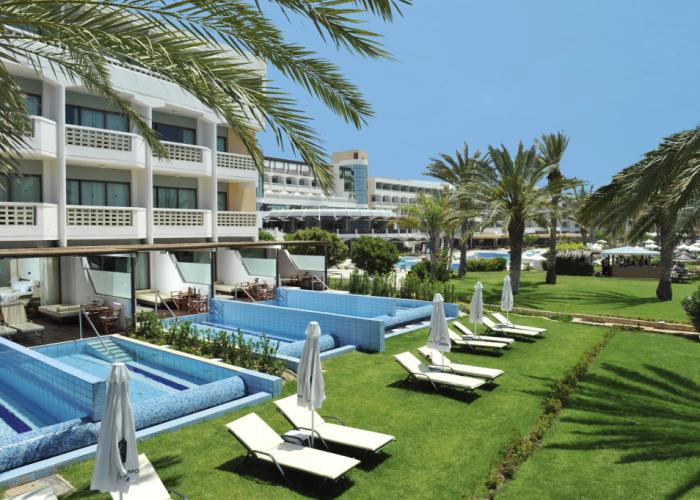 Constantinou Bros Athena Beach Hotel