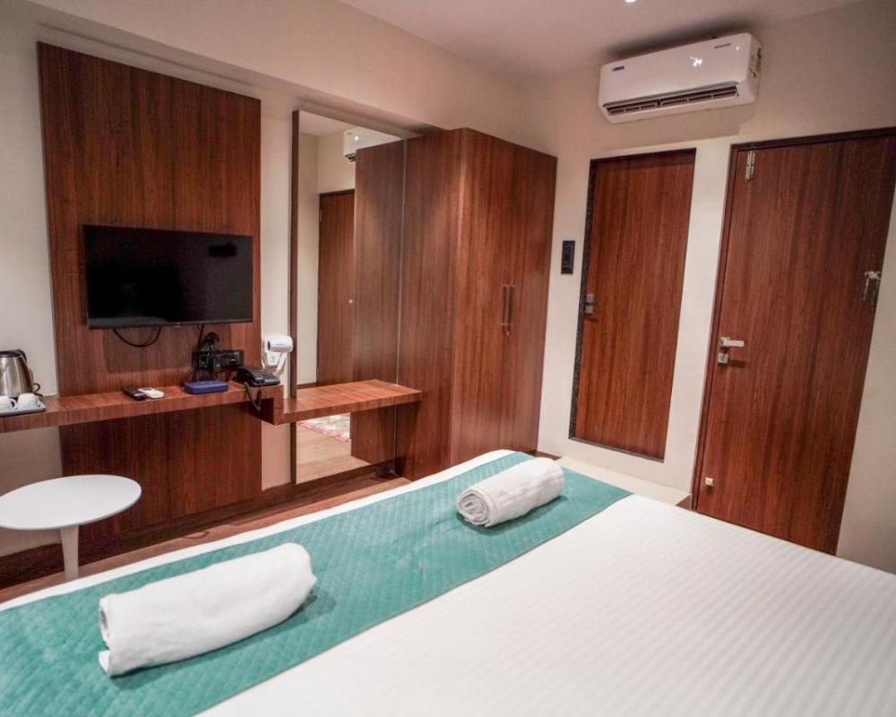 фото Sunbright Hotel