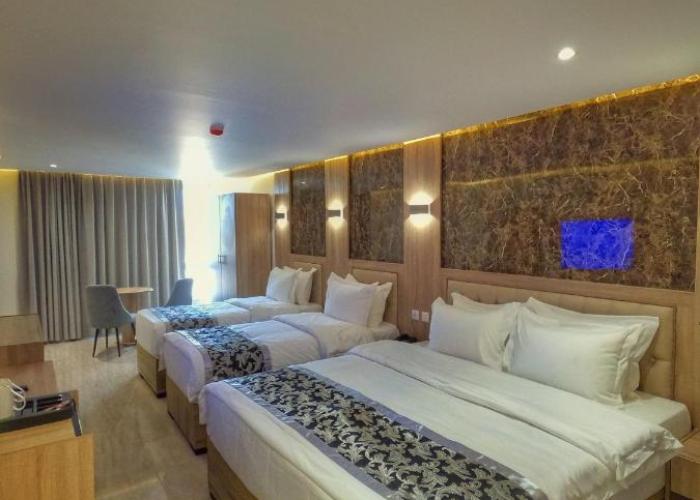 Grand Season Hotel