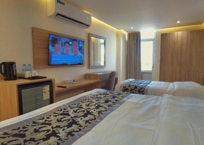 Grand Season Hotel