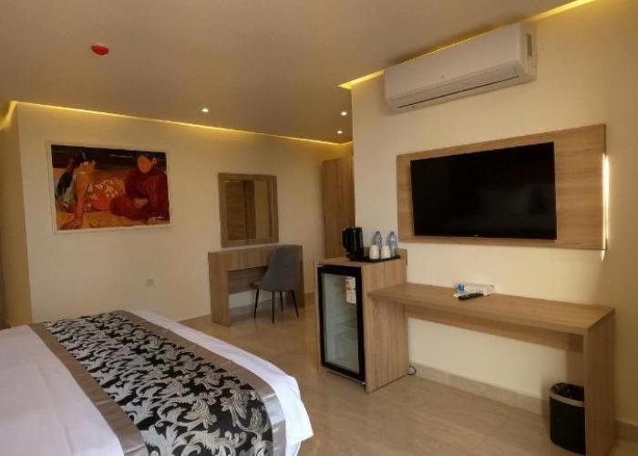 Grand Season Hotel