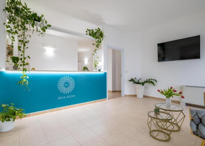 Deva Room