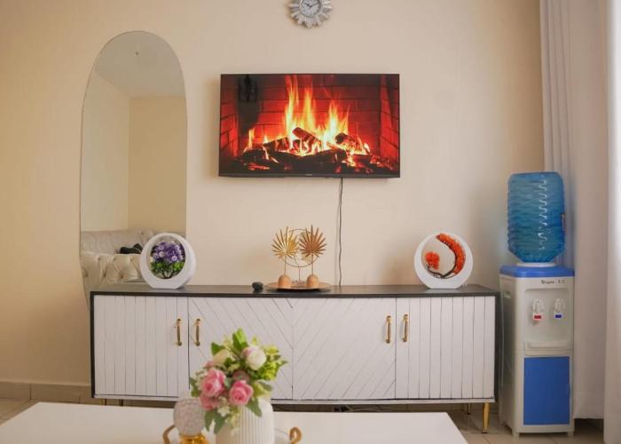 Beautifully Furnished 1 Bedroom House