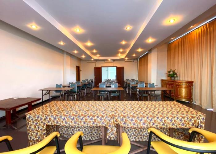 Hotel Golden Season