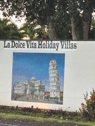 La Dolce Vita Holiday Villas