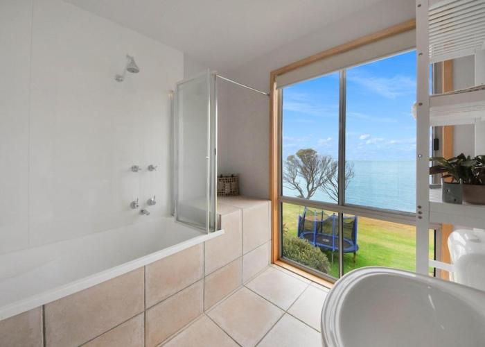 Cavendish - Stunning Coastal Views