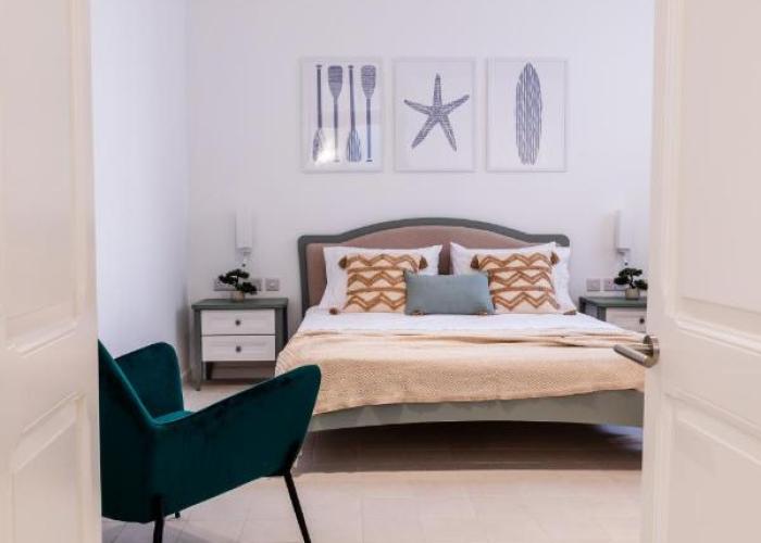 Brand New! Boutique Style Apartment in Valletta, sleeps 4