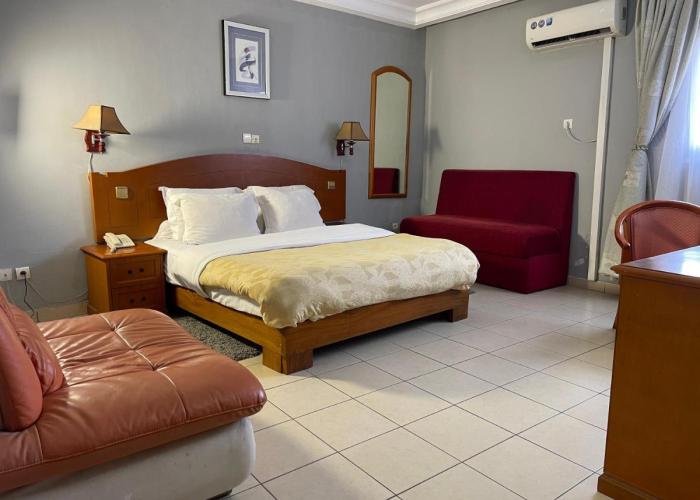 Hotel Peninsule Bonamoussadi Douala