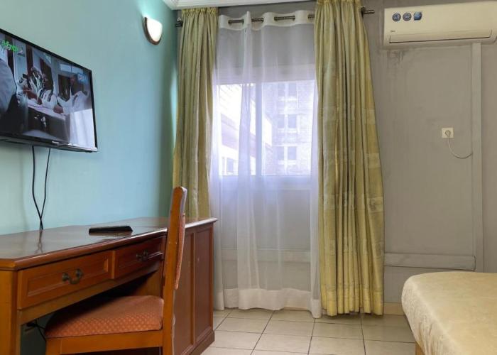 Hotel Peninsule Bonamoussadi Douala