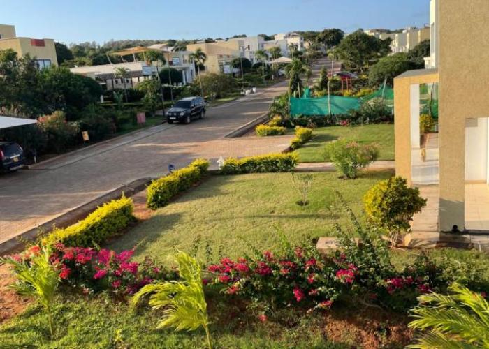 4 Bed Villa