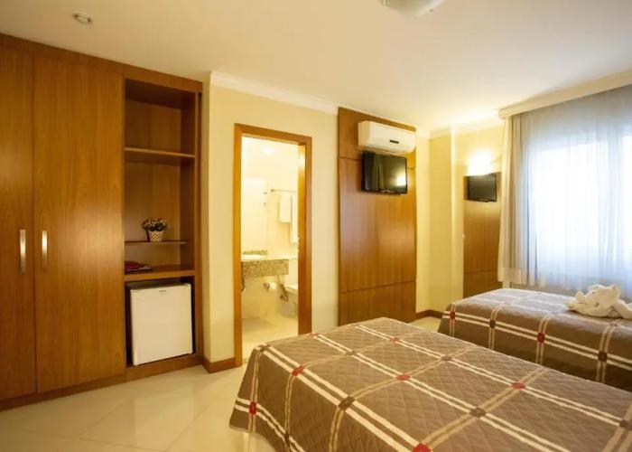 Barbur Center Hotel