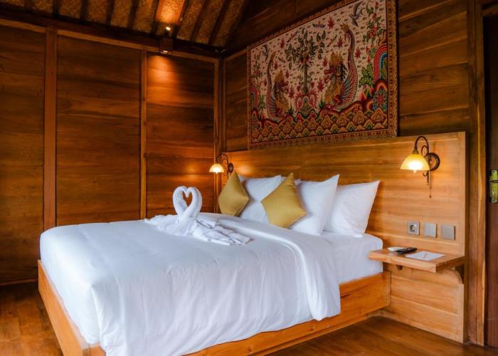 Devani Resort Sidemen