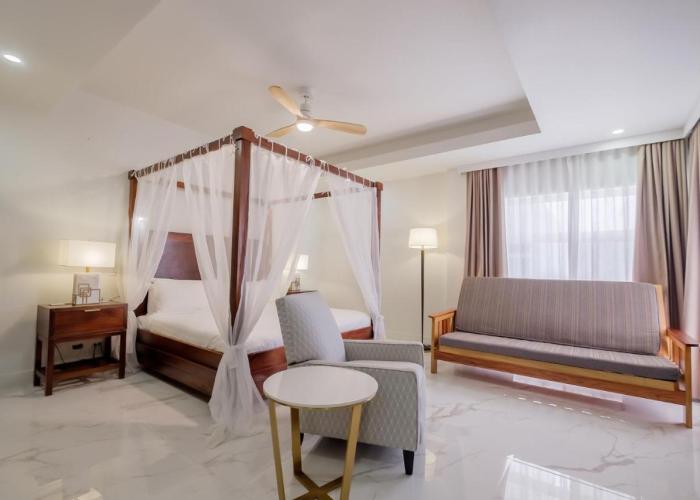 Royal Kahal Beach Resort