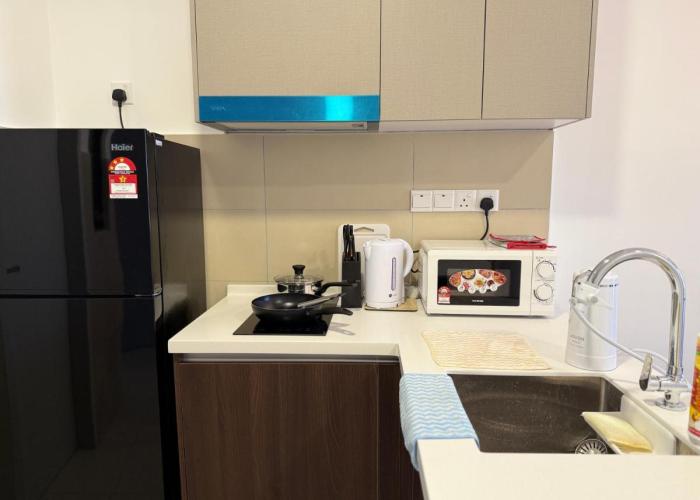 NEW 3R2B FamilyHome Puchong 8 pax