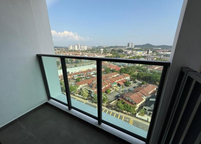NEW 3R2B FamilyHome Puchong 8 pax