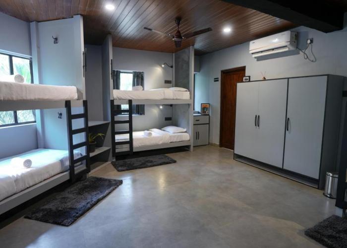 Sort By Stays , Siolim