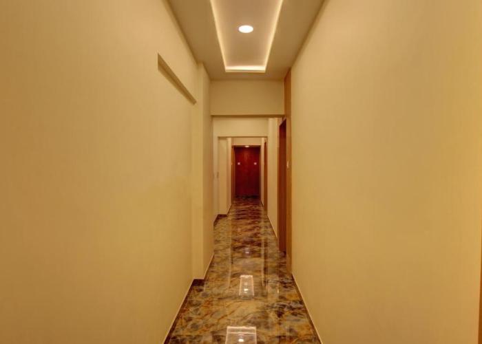 Hotel Sapphire Inn Residency