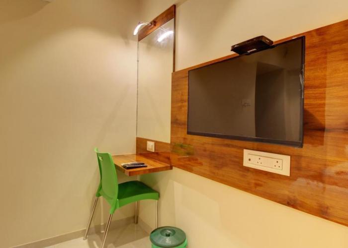 Hotel Sapphire Inn Residency