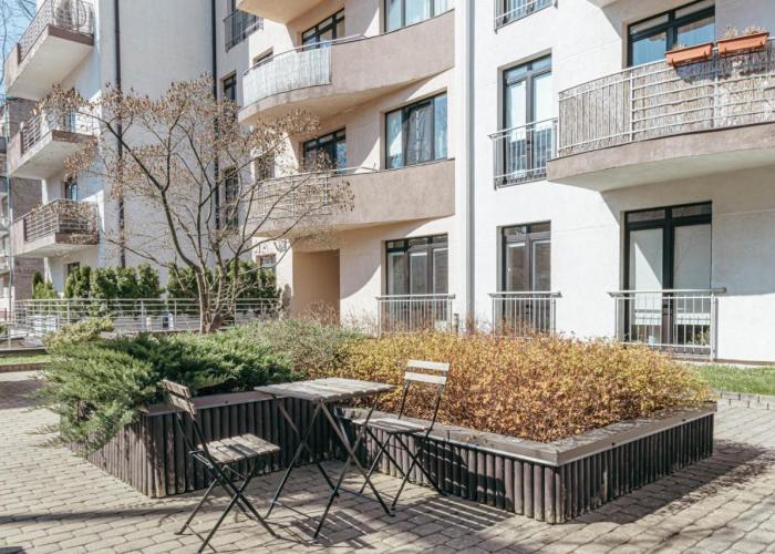 Modern Flat near City Center with Parking, Smart TV & Wi-Fi