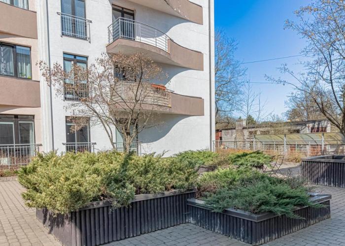 Modern Flat near City Center with Parking, Smart TV & Wi-Fi