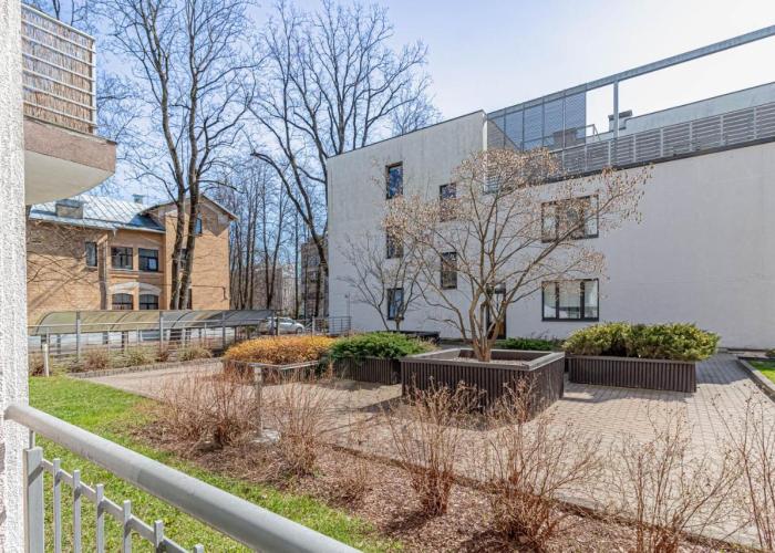 Modern Flat near City Center with Parking, Smart TV & Wi-Fi