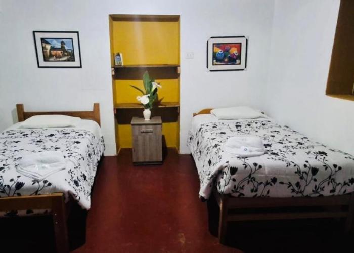 Hostal y Camping El Tambo