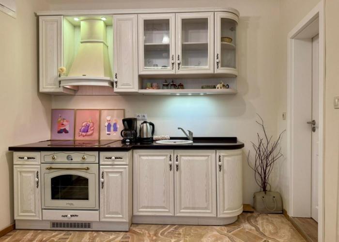 2 Bedrooms Top Central Apartment on Vitosha Boulevard