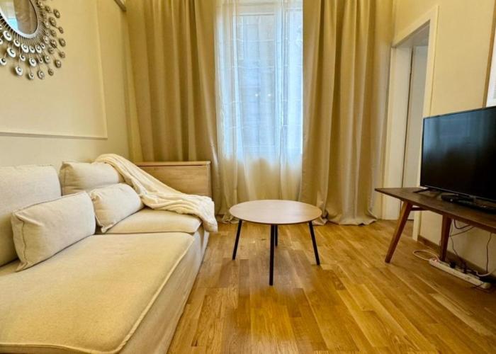 2 Bedrooms Top Central Apartment on Vitosha Boulevard