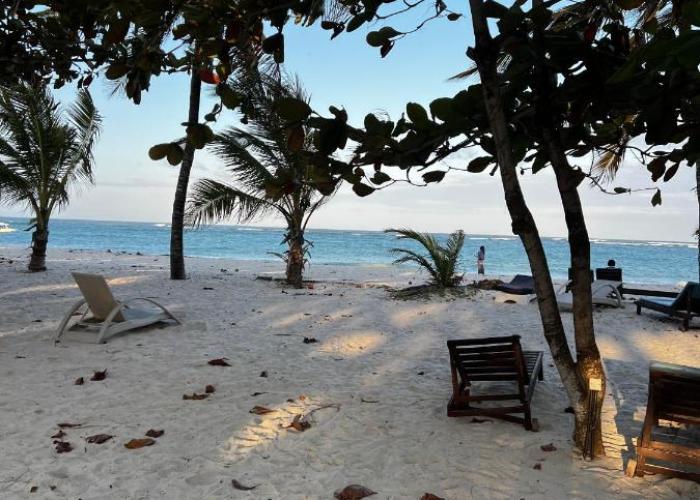 Golden Beachfront Studios Diani