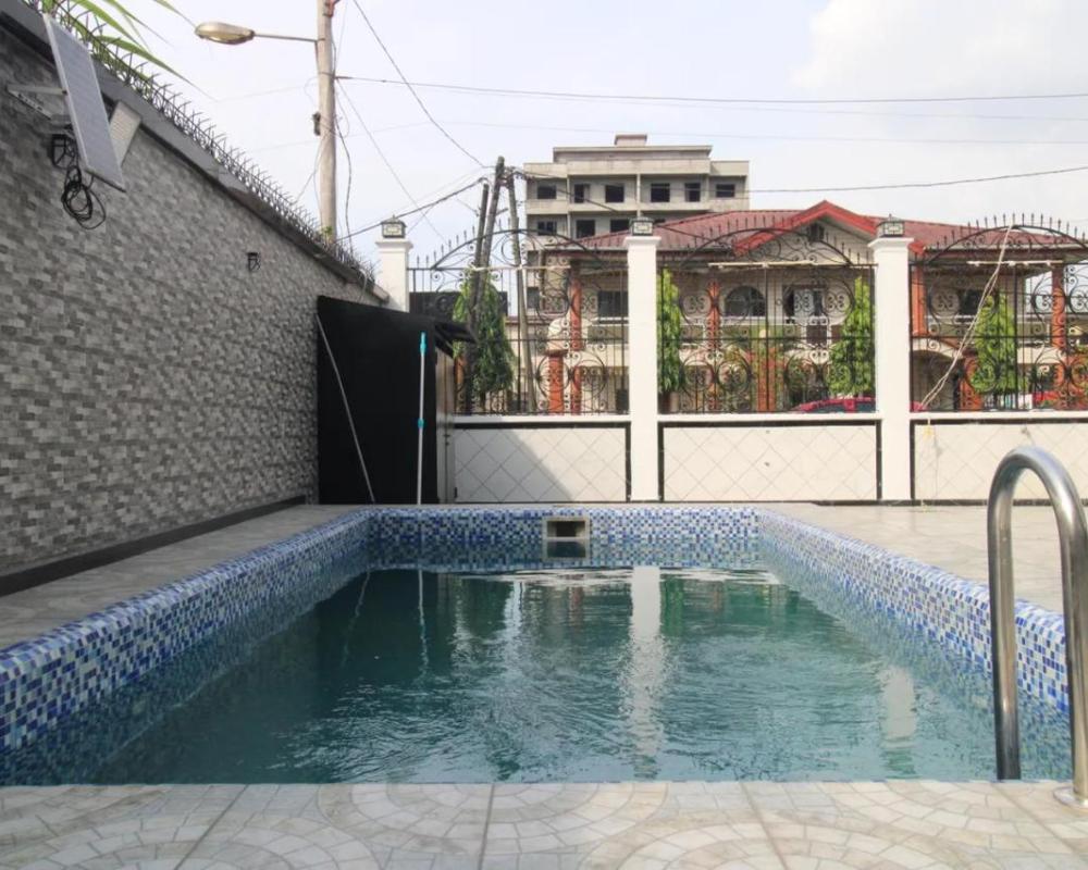 фото RAP Studio 503 avec Piscine