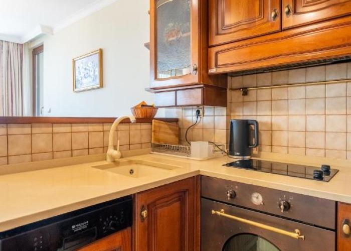 Elegant Aristocratic 2 BDRM Flat, TOP Location