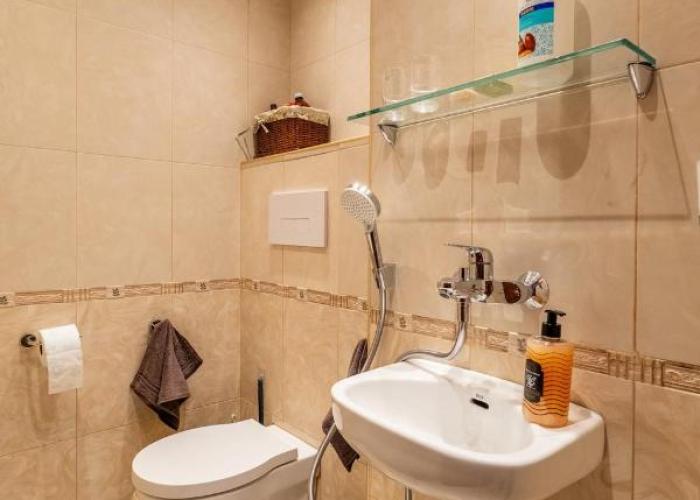 Elegant Aristocratic 2 BDRM Flat, TOP Location