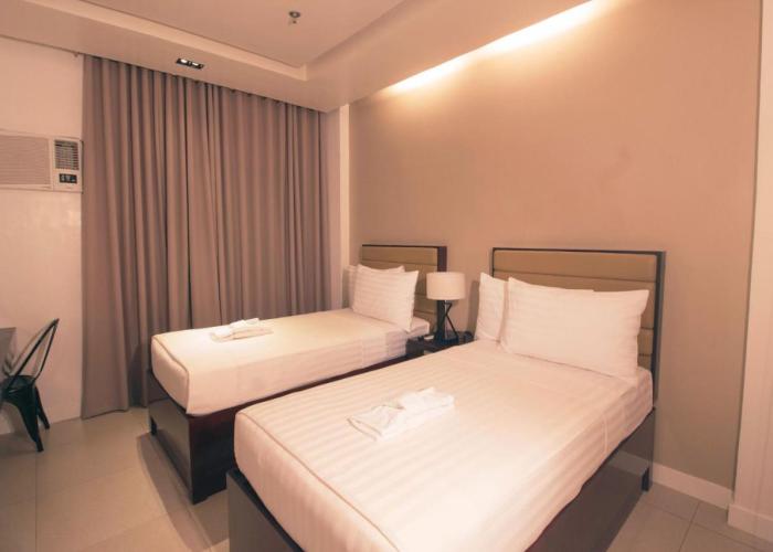 Aura Condotel