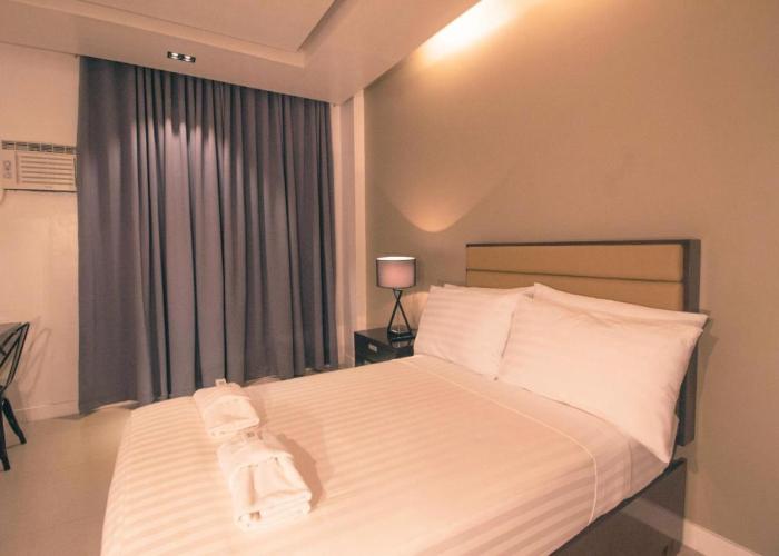 Aura Condotel