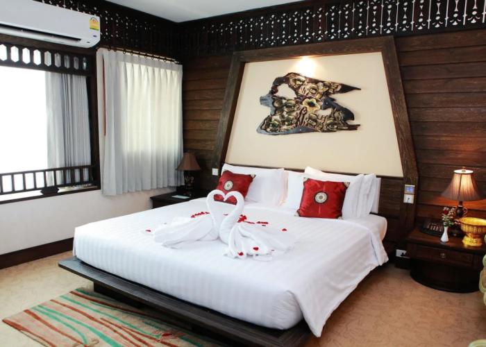 Ruean Phae Royal Park Phitsanulok (SHA Plus+)