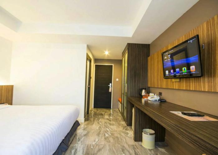Dragon River Avenue Hotel
