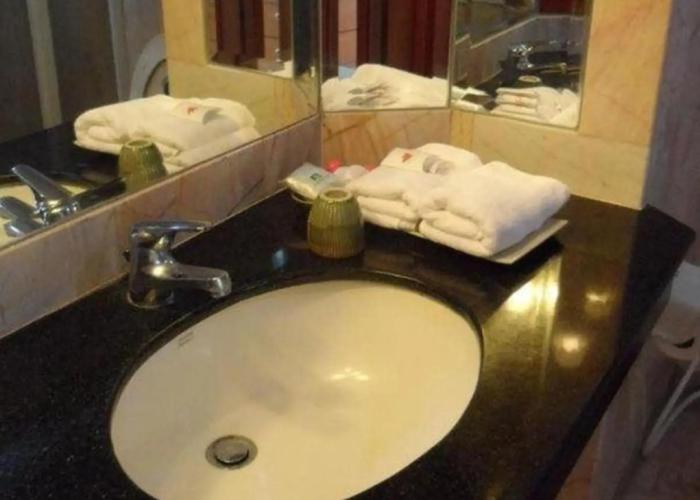 Kresident Hotel