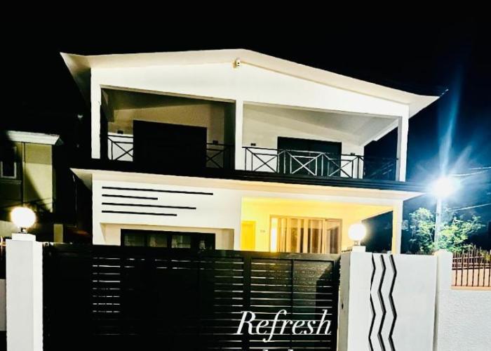 Refresh Holiday's apartment 1