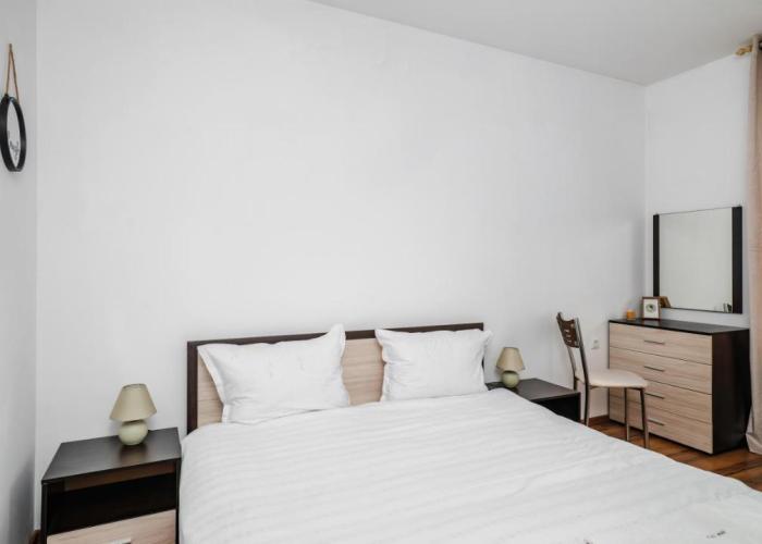Terra Vibes - Central 1BD with balcony by Flat Mаnager