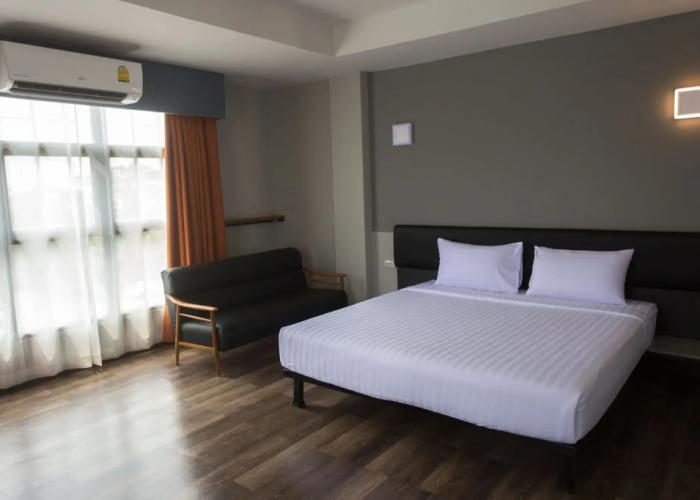 Iron Resort&Hotel