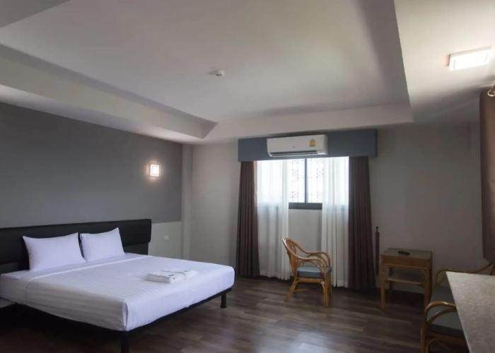 Iron Resort&Hotel