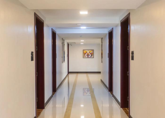 Iron Resort&Hotel