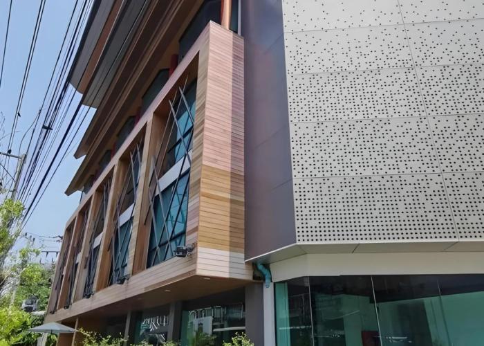 Holatel Hotel Phitsanulok