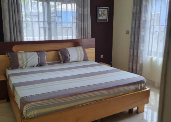 2 bedroom house in Tema
